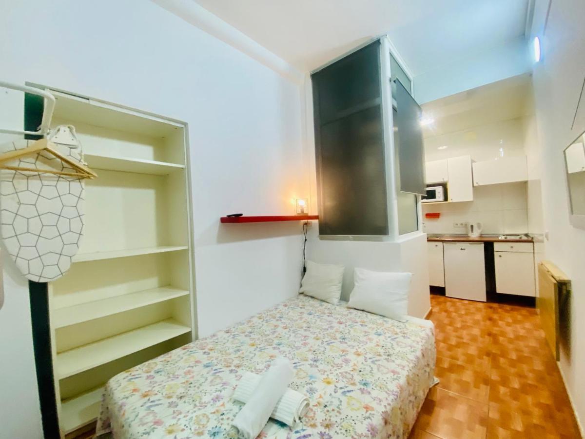01 Apartamento 2 ,3 Appartement Barcelona Buitenkant foto